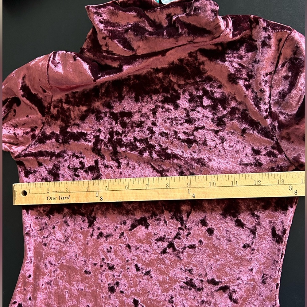 Kimchi Blue Dress Red Wine Crushed Velvet Mock Neck Mini Dress size XS - Picture 7 of 10